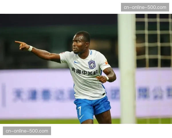 大连英博外援使用：阿奇姆彭速度优势反击中作用明显